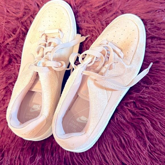 Nike Pink Suede Sneakers Sz 8 - Picture 6 of 8